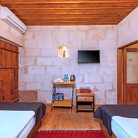 دوفين كيبادولشيا فندق أُتْشيسار